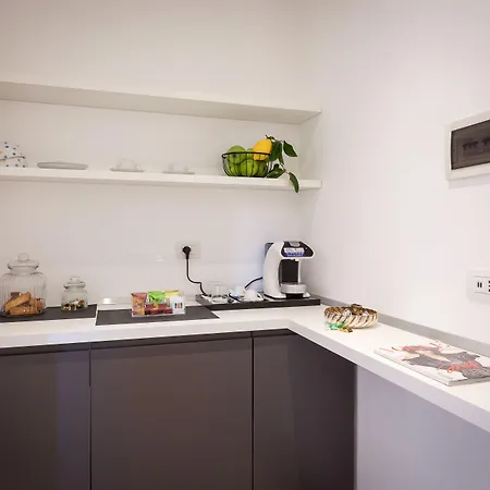 504 Corso 4* Rome