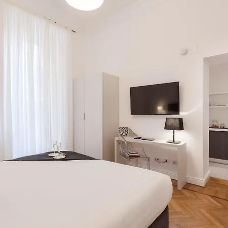504 Corso 4* Rome